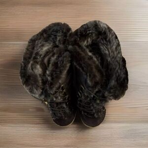 NWT Lands End Hilary Lace Up Snow Boots Size 8M